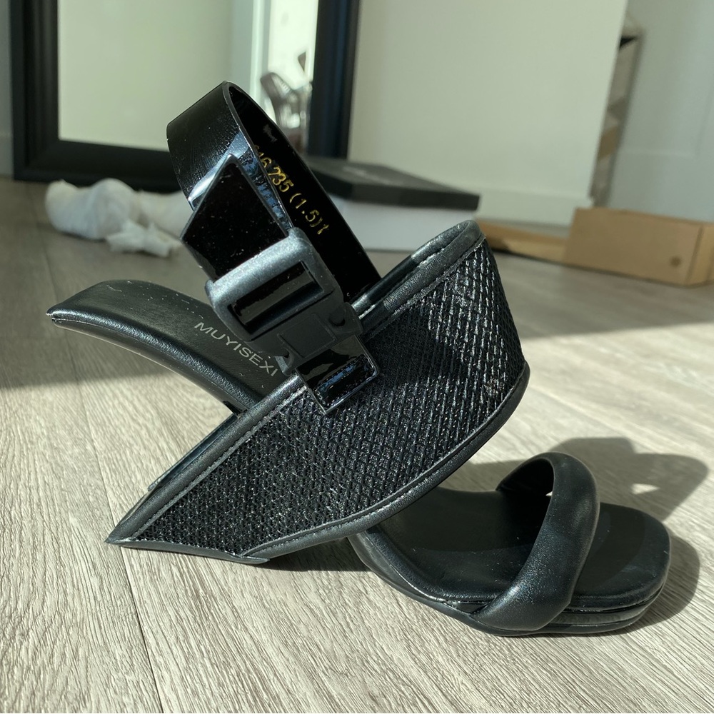X Shaped Heels with Buckle Strap.